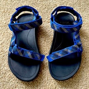 Teva Boys sz 2 Hurricane XLT sandal